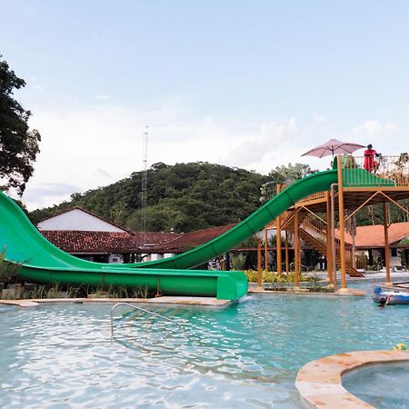 אנז'ניירו פאסוס Resort Fazenda 3 Pinheiros מראה חיצוני תמונה