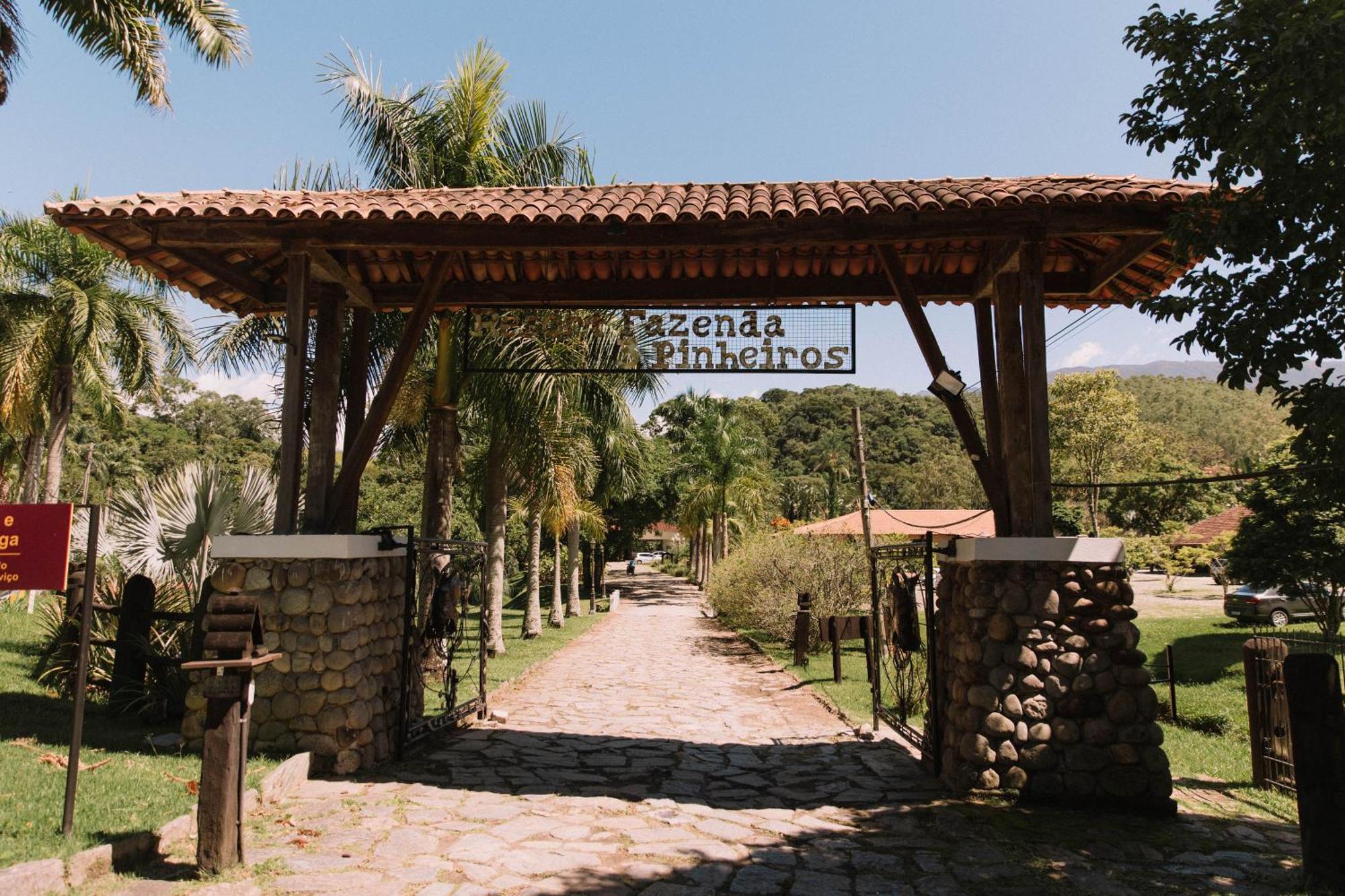 אנז'ניירו פאסוס Resort Fazenda 3 Pinheiros מראה חיצוני תמונה